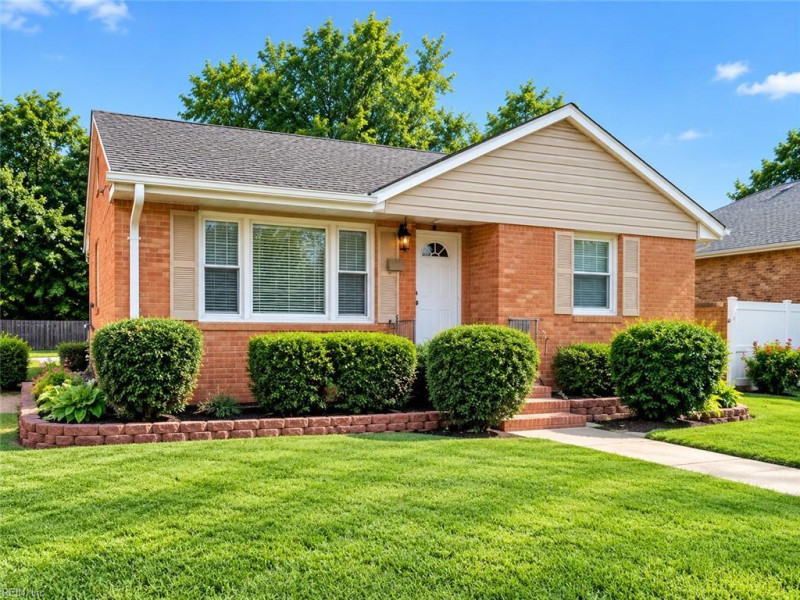 Photo 1 of 16 residential for sale in Hampton virginia