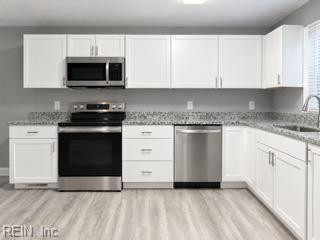 Photo 5 of 16 residential for sale in Hampton virginia