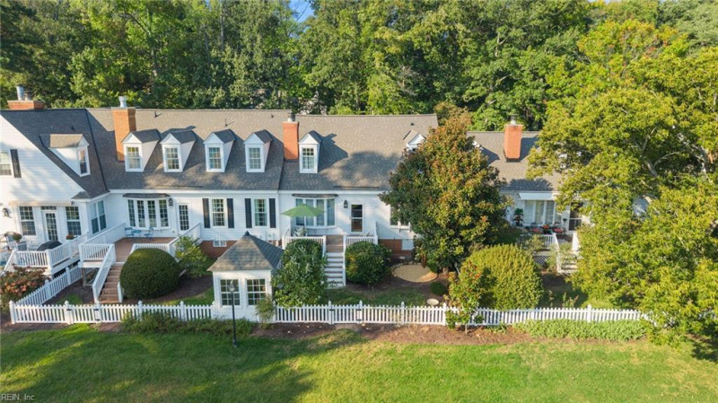 Photo 34 of 38 residential for sale in James City County virginia