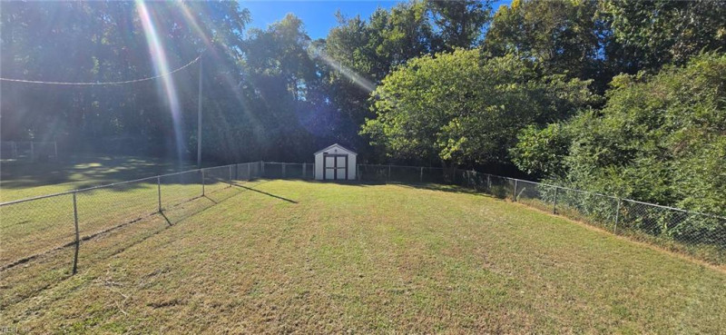 Photo 8 of 10 residential for sale in York County virginia