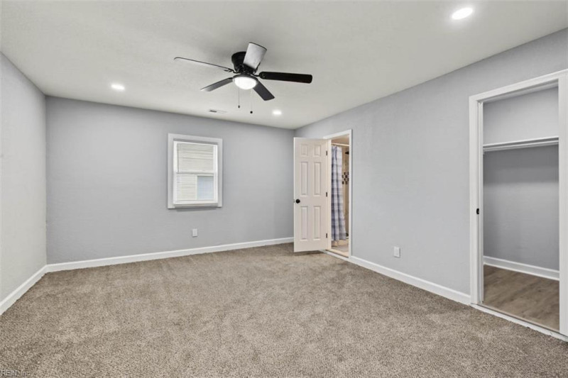 Photo 17 of 31 residential for sale in Chesapeake virginia