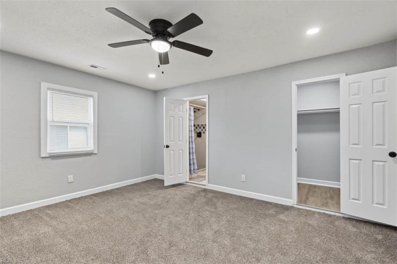 Photo 19 of 31 residential for sale in Chesapeake virginia
