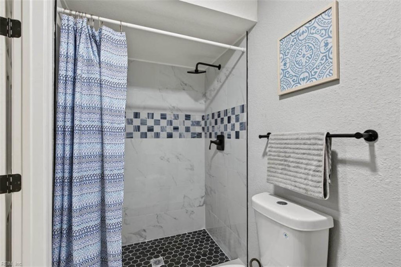 Photo 23 of 31 residential for sale in Chesapeake virginia