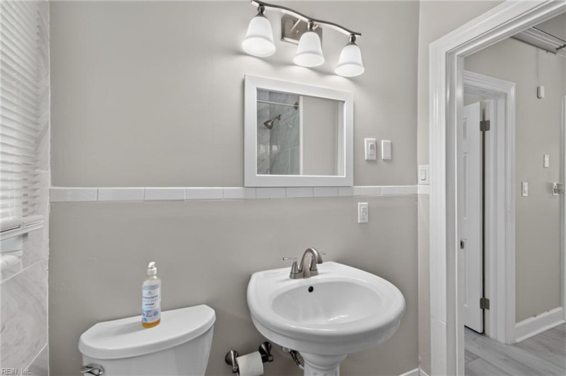 Photo 23 of 31 residential for sale in Newport News virginia