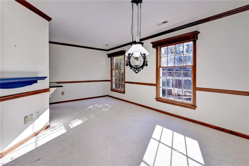 Photo 11 of 31 residential for sale in Williamsburg virginia
