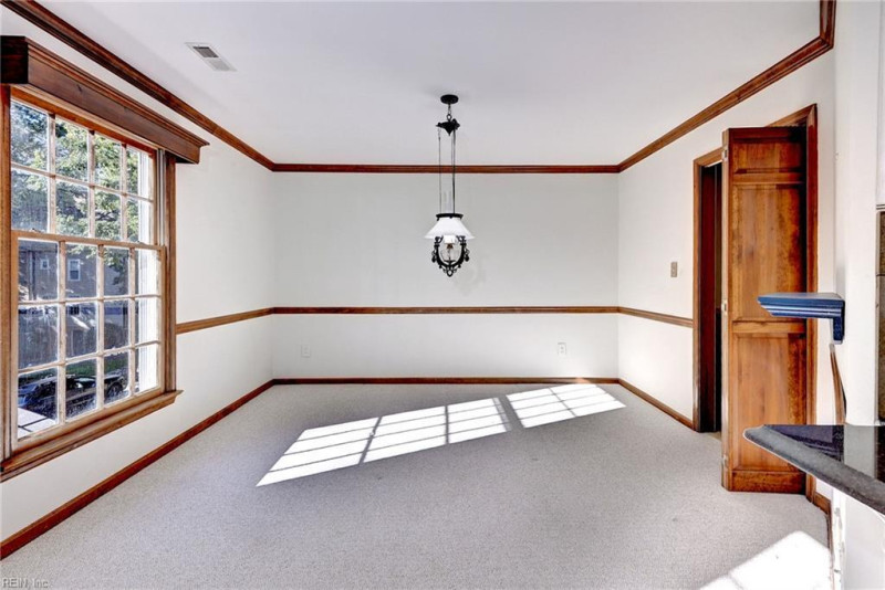 Photo 13 of 31 residential for sale in Williamsburg virginia