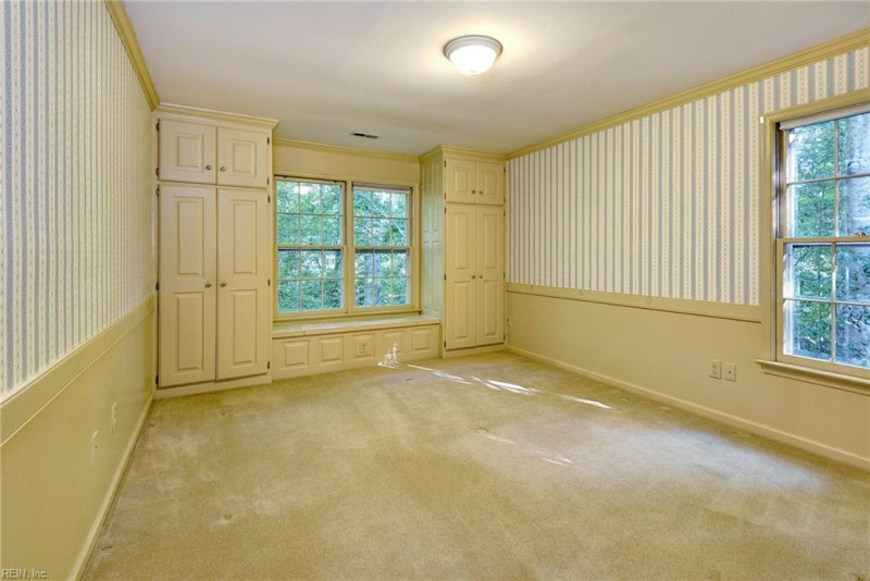 Photo 18 of 31 residential for sale in Williamsburg virginia