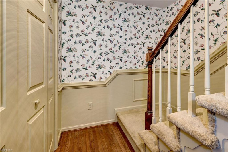 Photo 5 of 31 residential for sale in Williamsburg virginia