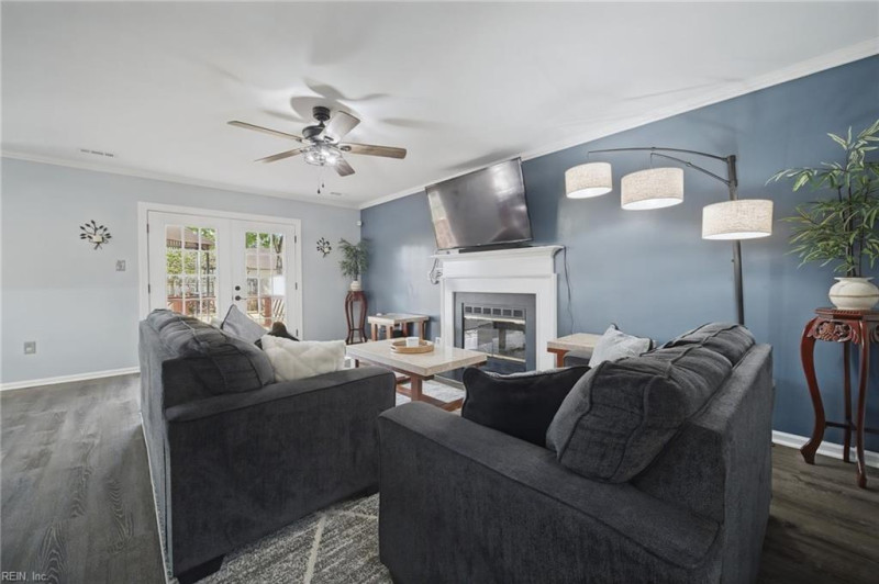 Photo 5 of 49 residential for sale in Newport News virginia