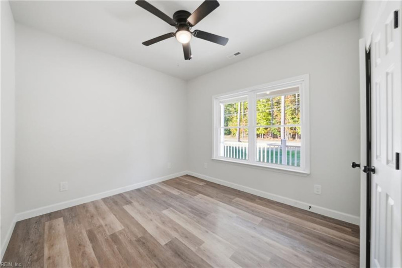 Photo 10 of 43 residential for sale in Sussex County virginia