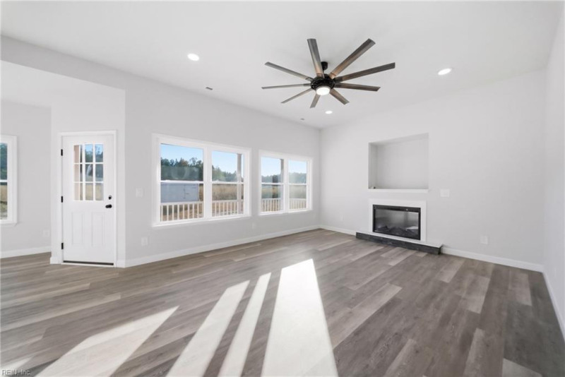 Photo 20 of 43 residential for sale in Sussex County virginia