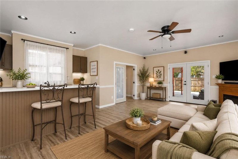 Photo 18 of 38 residential for sale in Chesapeake virginia