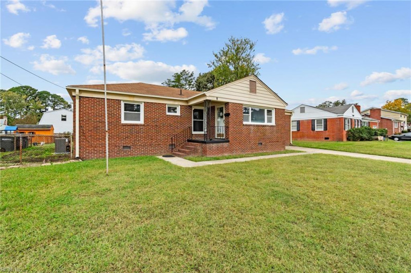 Photo 31 of 48 residential for sale in Hampton virginia