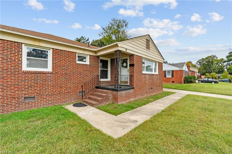 Photo 32 of 48 residential for sale in Hampton virginia