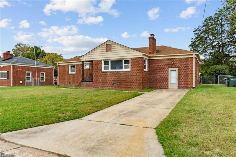 Photo 33 of 48 residential for sale in Hampton virginia