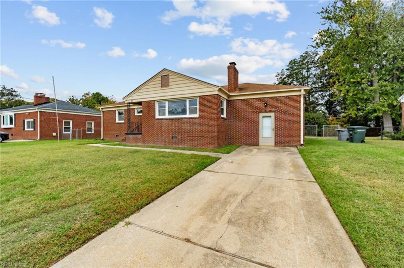 Photo 35 of 48 residential for sale in Hampton virginia