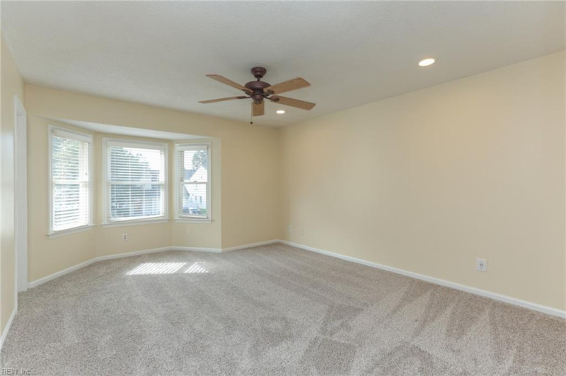 Photo 30 of 46 residential for sale in Chesapeake virginia