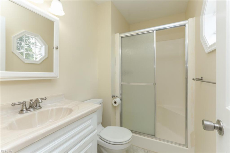 Photo 35 of 46 residential for sale in Chesapeake virginia