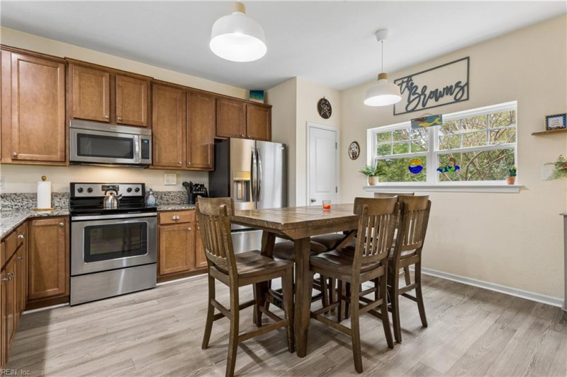Photo 3 of 27 residential for sale in Virginia Beach virginia