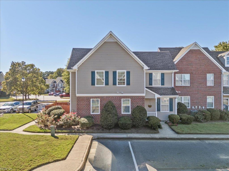 Photo 30 of 38 residential for sale in Chesapeake virginia