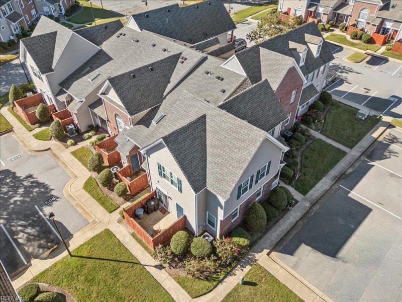 Photo 36 of 38 residential for sale in Chesapeake virginia