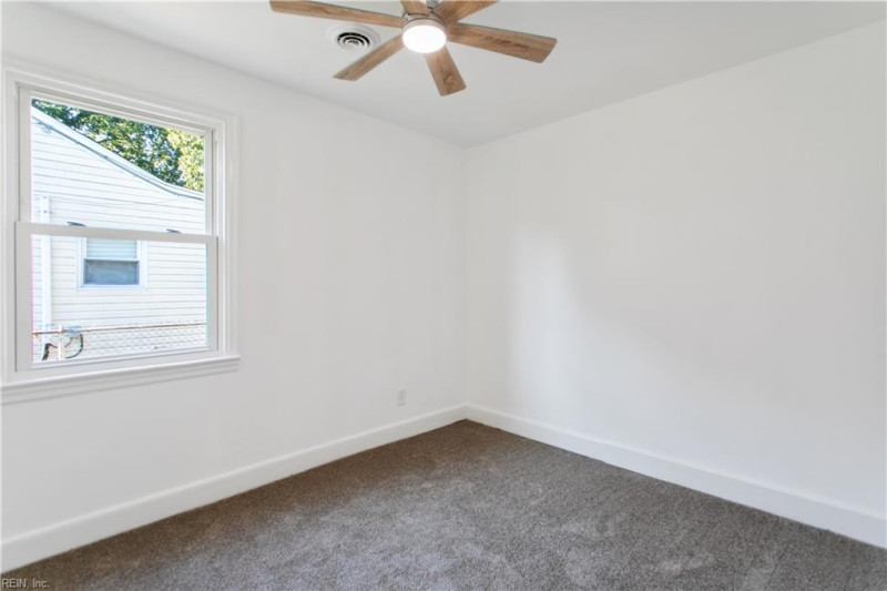 Photo 13 of 20 residential for sale in Hampton virginia
