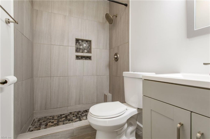 Photo 16 of 20 residential for sale in Hampton virginia