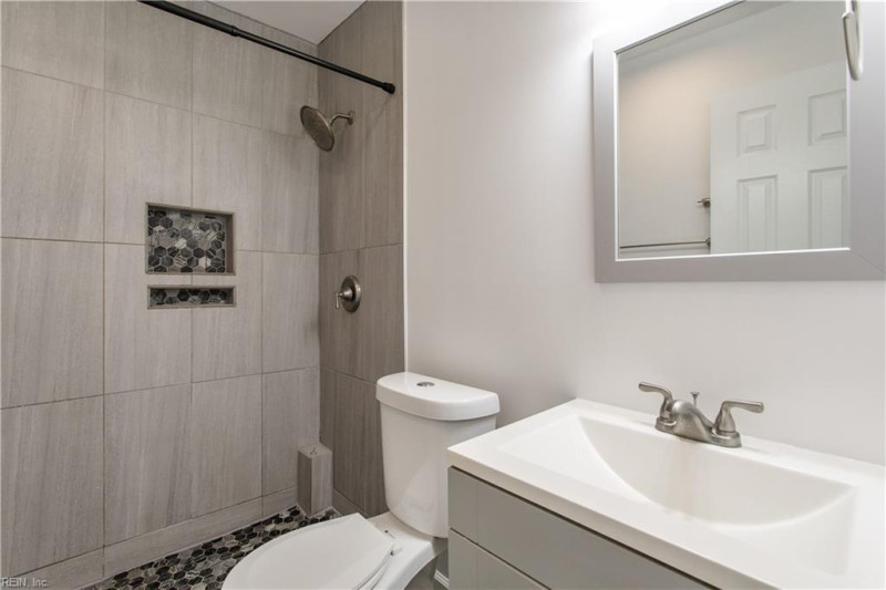 Photo 17 of 20 residential for sale in Hampton virginia