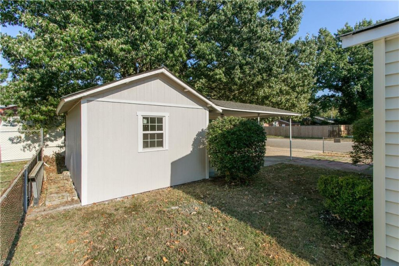 Photo 19 of 20 residential for sale in Hampton virginia