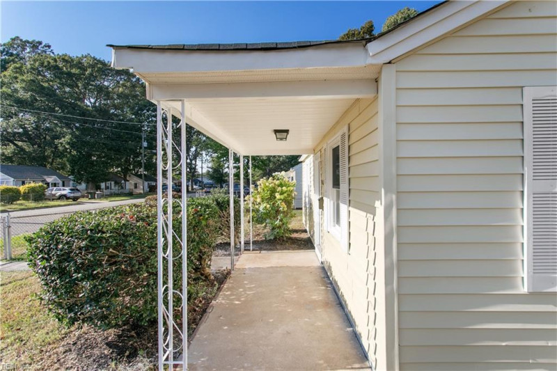 Photo 3 of 20 residential for sale in Hampton virginia