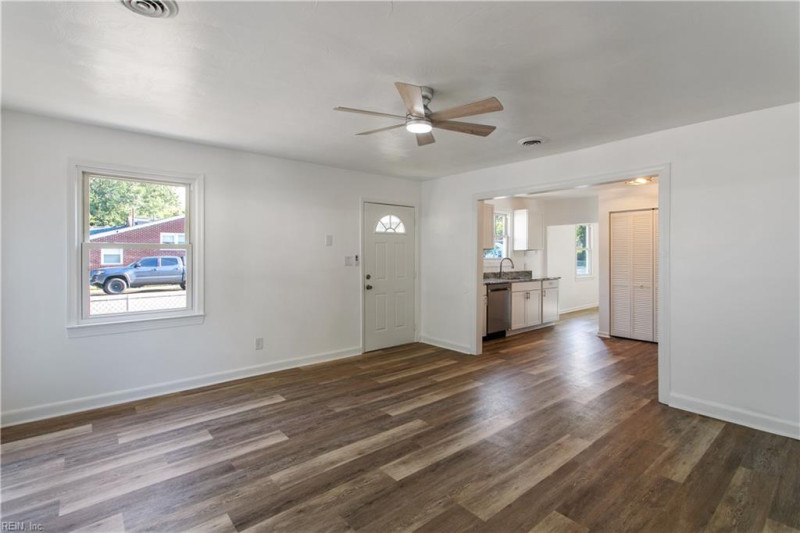 Photo 7 of 20 residential for sale in Hampton virginia
