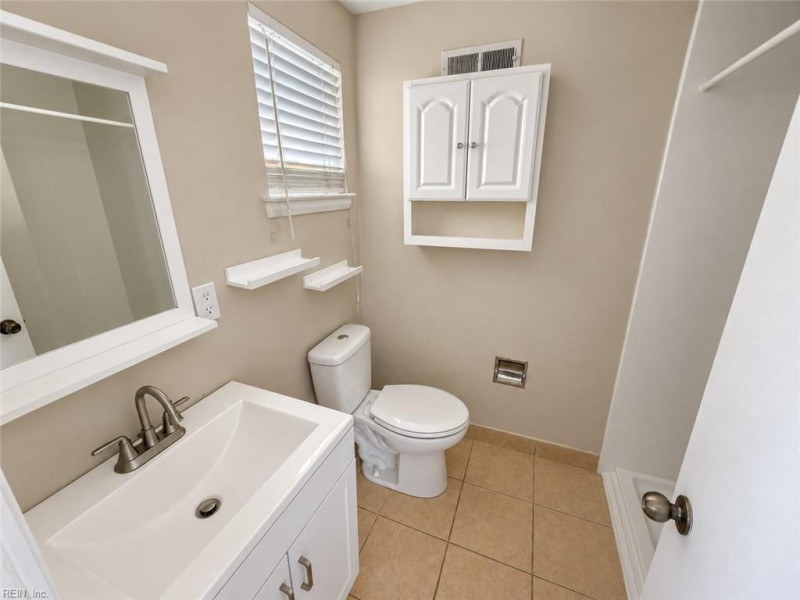 Photo 9 of 16 residential for sale in Norfolk virginia