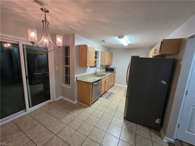 Photo 3 of 12 residential for sale in Newport News virginia Photo 3 of 12 residential for sale in Newport News virginia