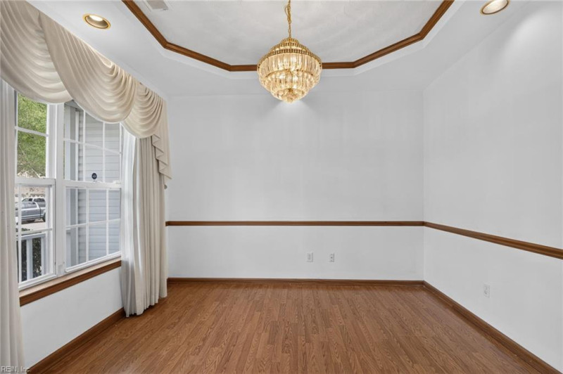 Photo 10 of 39 residential for sale in Virginia Beach virginia