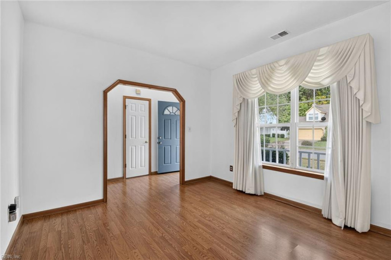 Photo 6 of 39 residential for sale in Virginia Beach virginia