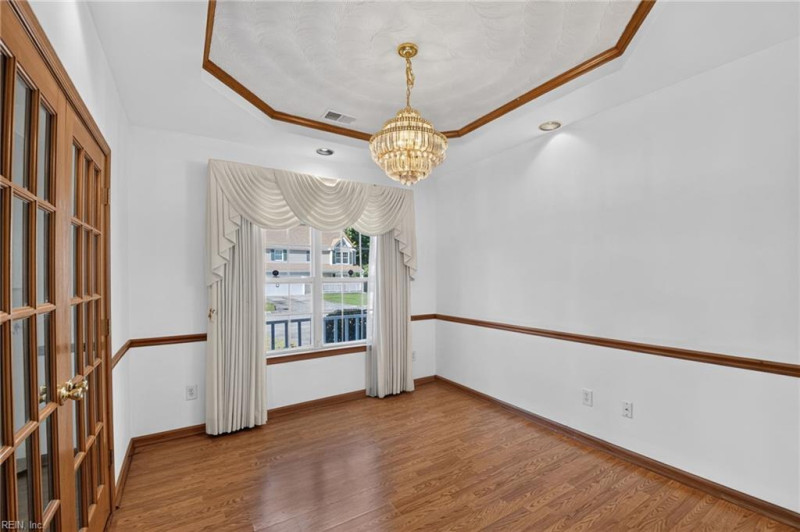 Photo 8 of 39 residential for sale in Virginia Beach virginia