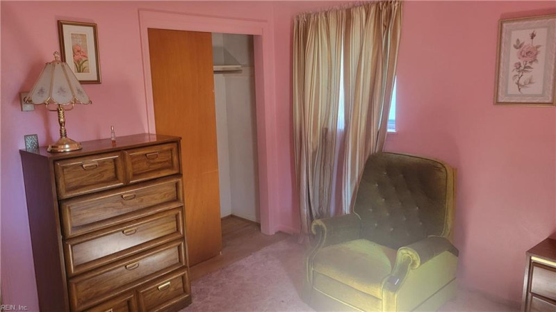 Photo 15 of 21 residential for sale in Chesapeake virginia
