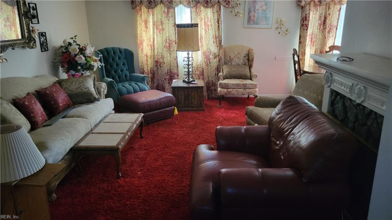 Photo 6 of 21 residential for sale in Chesapeake virginia