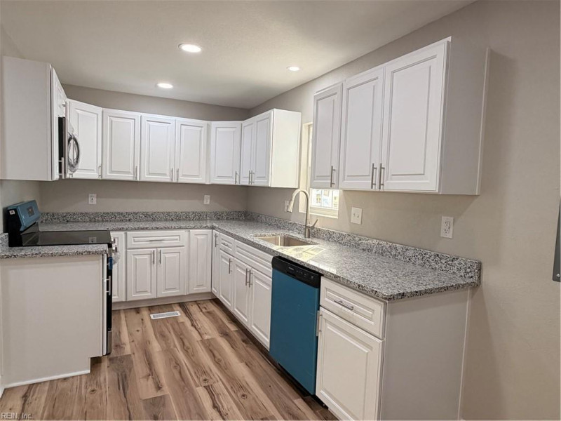 Photo 6 of 29 residential for sale in Portsmouth virginia Photo 6 of 29 residential for sale in Portsmouth virginia