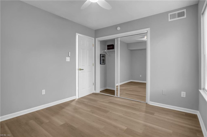 Photo 14 of 21 residential for sale in Hampton virginia
