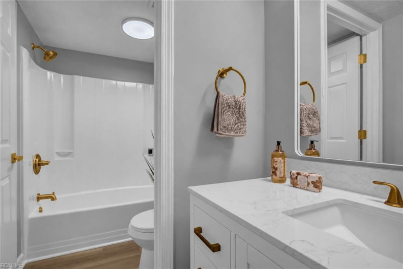 Photo 15 of 21 residential for sale in Hampton virginia