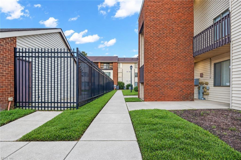 Photo 19 of 21 residential for sale in Hampton virginia