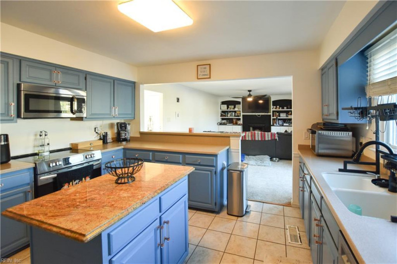 Photo 7 of 49 residential for sale in Chesapeake virginia Photo 7 of 49 residential for sale in Chesapeake virginia