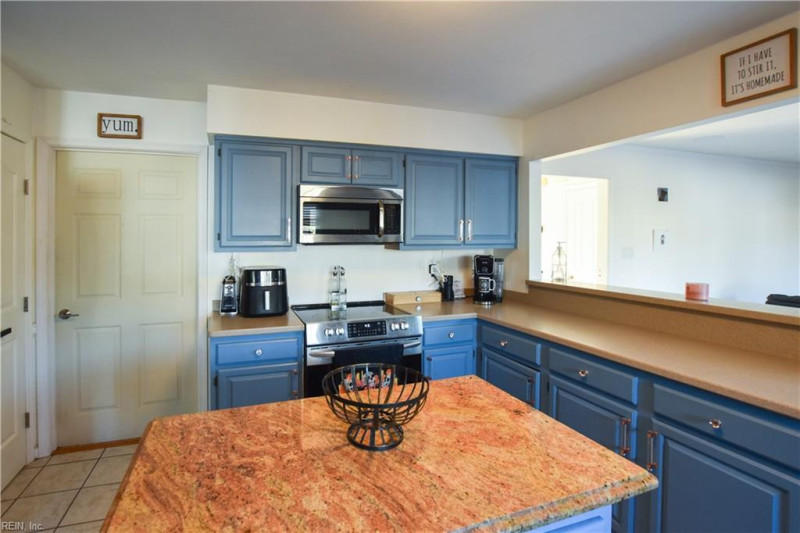 Photo 9 of 49 residential for sale in Chesapeake virginia Photo 9 of 49 residential for sale in Chesapeake virginia