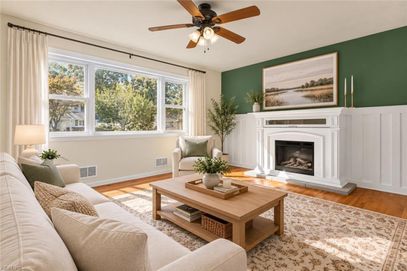 Photo 4 of 31 residential for sale in Virginia Beach virginia