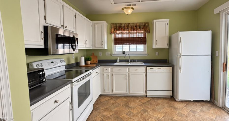 Photo 3 of 10 residential for sale in Virginia Beach virginia Photo 3 of 10 residential for sale in Virginia Beach virginia
