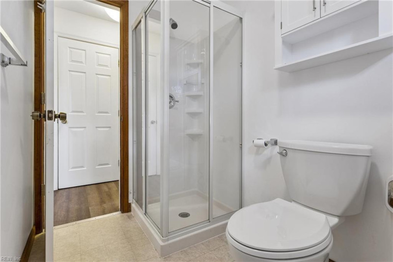 Photo 19 of 50 residential for sale in Chesapeake virginia Photo 19 of 50 residential for sale in Chesapeake virginia