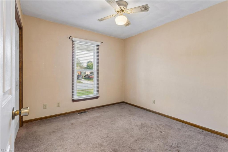 Photo 22 of 50 residential for sale in Chesapeake virginia Photo 22 of 50 residential for sale in Chesapeake virginia