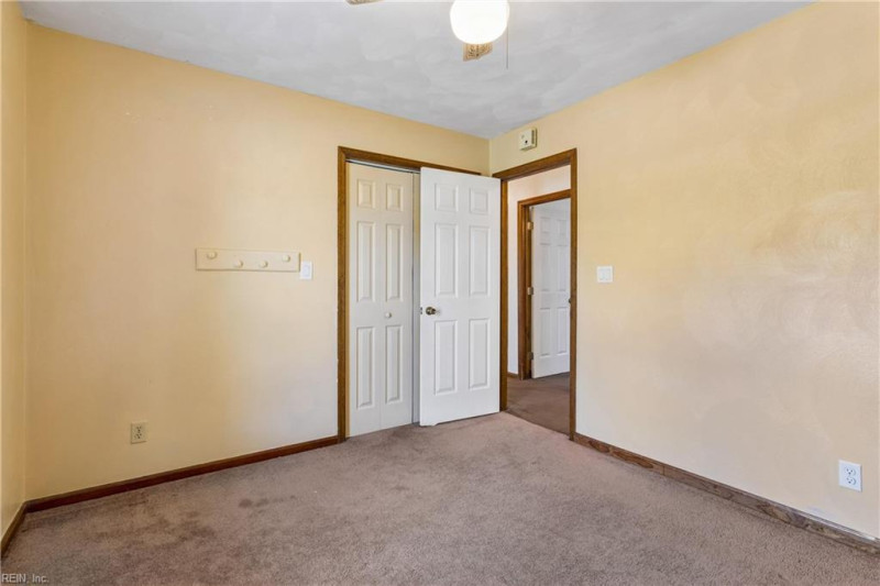 Photo 33 of 50 residential for sale in Chesapeake virginia Photo 33 of 50 residential for sale in Chesapeake virginia