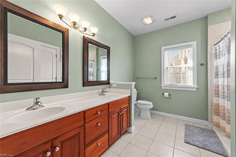 Photo 11 of 50 residential for sale in Chesapeake virginia Photo 11 of 50 residential for sale in Chesapeake virginia